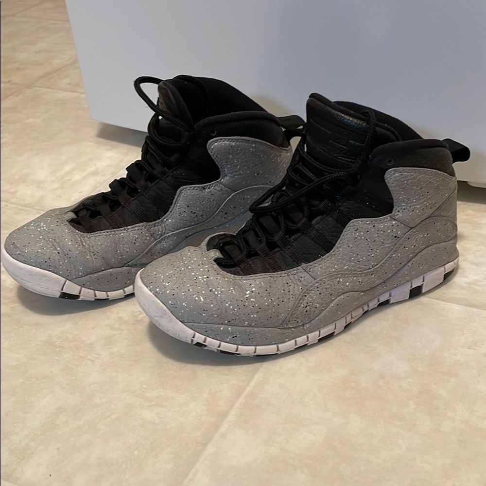 Nike Air Jordan 10 Retro men’s size 10